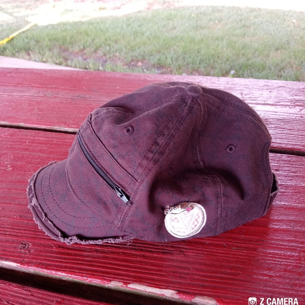 ROXY Hat/Cap Adjustable Velcro Fastener with pin